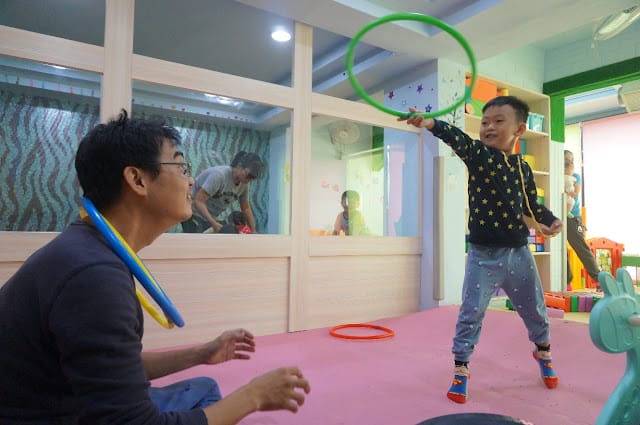 ［美食］嘉義親子遊戲室體驗~魔樹屋親子餐廳