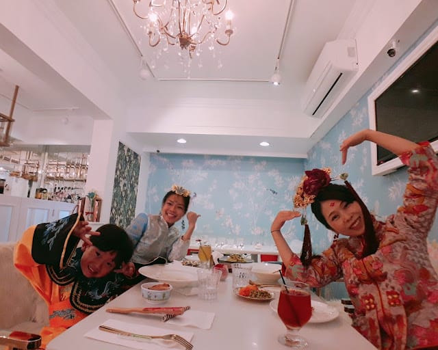 台北/大安區最美古裝大餐 VA VA VOOM時尚派對餐廳~吃飯v.s親子照,屎蛋也瘋狂! - 第33張圖 台北/大安區最美古裝大餐 VA VA VOOM時尚派對餐廳~吃飯v.s親子照,屎蛋也瘋狂!