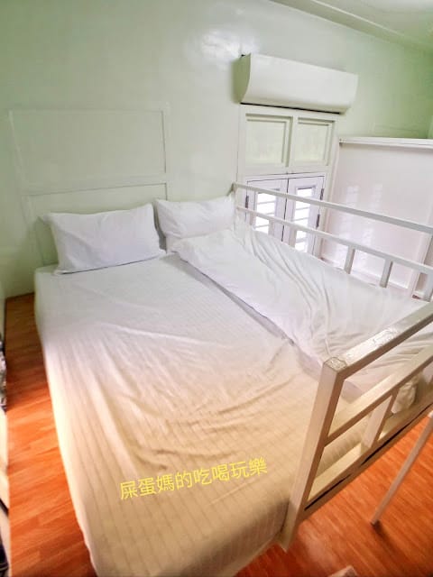 小琉球民宿番仔厝套裝行程~小琉球親子就醬玩全攻略~跟著屎蛋乘風破浪去旅行!烏鬼洞、花瓶岩、潮間帶導覽 - 第39張圖 小琉球民宿番仔厝套裝行程~小琉球親子就醬玩全攻略~跟著屎蛋乘風破浪去旅行!烏鬼洞、花瓶岩、潮間帶導覽