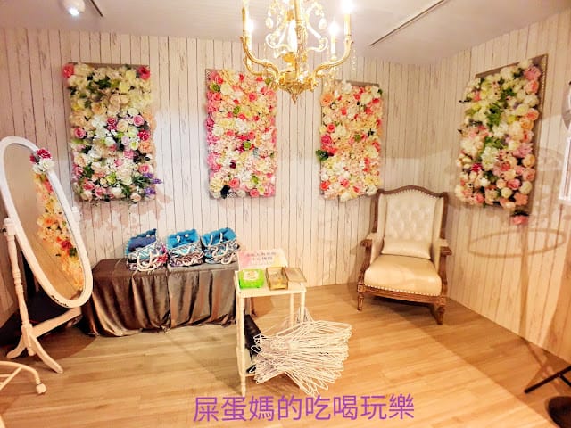 台北/大安區最美古裝大餐 VA VA VOOM時尚派對餐廳~吃飯v.s親子照,屎蛋也瘋狂! - 第11張圖 台北/大安區最美古裝大餐 VA VA VOOM時尚派對餐廳~吃飯v.s親子照,屎蛋也瘋狂!
