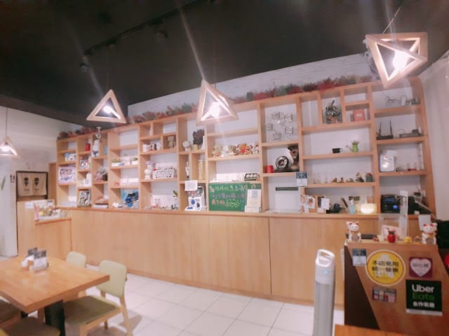 台北 Aries pasta中和環球店～寵物友善餐廳/親子友善餐廳~吃兒童餐送玩具，樂翻屎蛋！