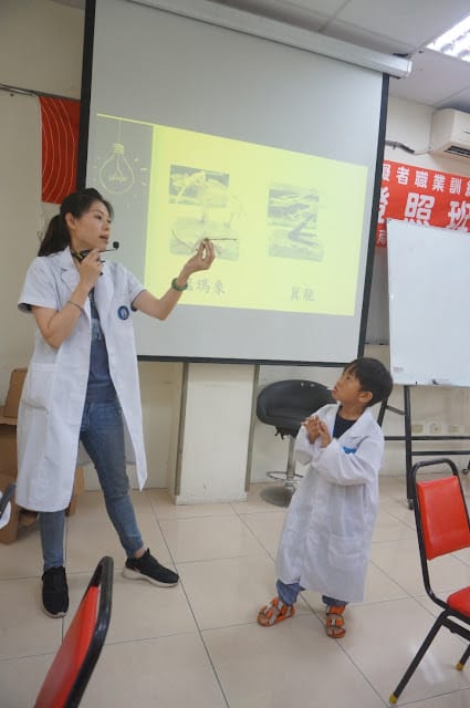 侏儸紀VR視界,我是小小考古學家~科學教練-組裝孩子的科學夢想 - 第15張圖 侏儸紀VR視界,我是小小考古學家~科學教練-組裝孩子的科學夢想