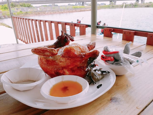 馬沙溝農夫的家~一起灰頭土臉焢土窯、體驗釣魚划膠筏獨木舟SUP立式划槳桶仔雞烤肉
