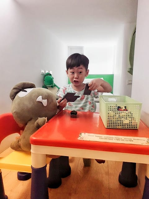 ［住宿］台南樂遊親子民宿～親子友善/親子旅遊包棟的好選擇！恐龍/城堡/海洋/時尚/天空/黑白色房型！