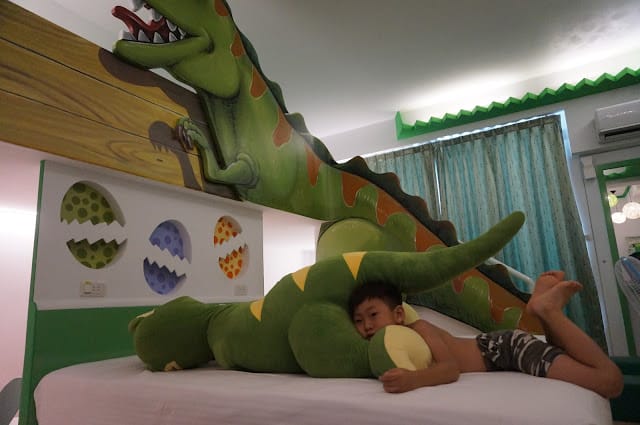 ［住宿］台南樂遊親子民宿～親子友善/親子旅遊包棟的好選擇！恐龍/城堡/海洋/時尚/天空/黑白色房型！