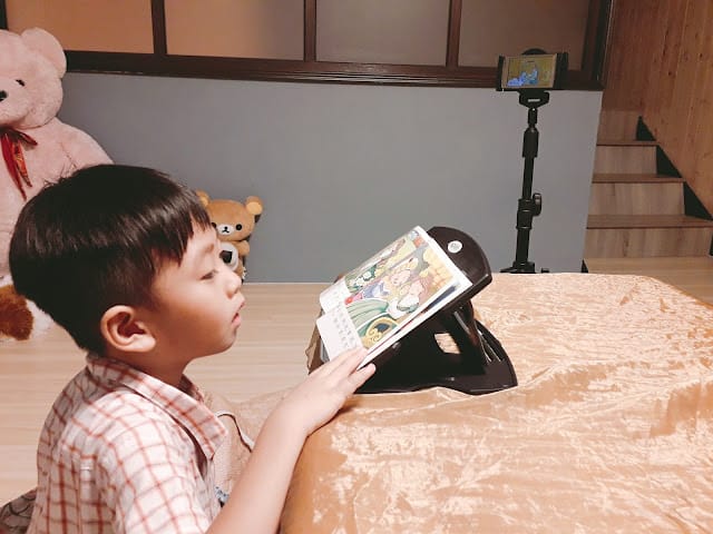 ［教育］QR code 床邊有聲童話盒裝(全套 20 本)，培養品格教育不能等！限時加贈木棉花摯愛親膚純水濕巾80張，只要２９９！https://hvvtt2.1shop.tw/zko1zr