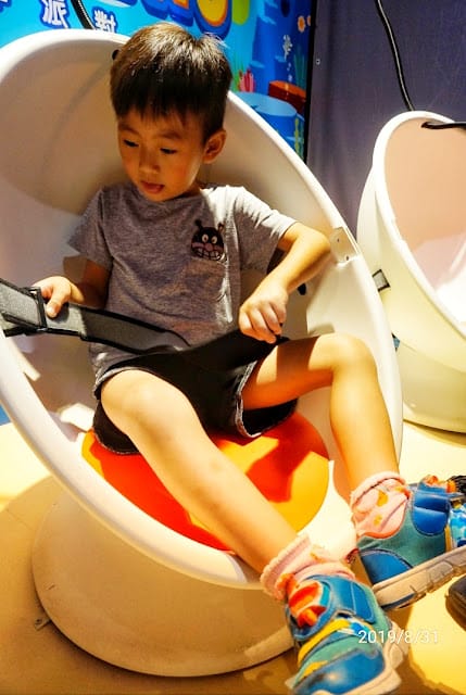 ［親子體驗］VAR LIVE鯊鯊海洋派對/Baby shark 搶救大作戰，親子也能一起玩VR ! 野人戰爭 / 瘋狂維京人（內有好禮大方送，還不趕快點擊！）