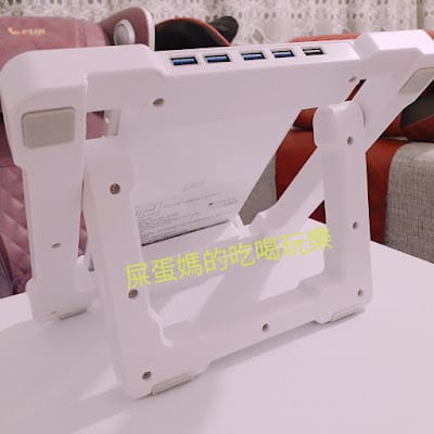 ［產品］aka USB3.0筆電散熱架～讓筆電長命百歲的小妙招！
