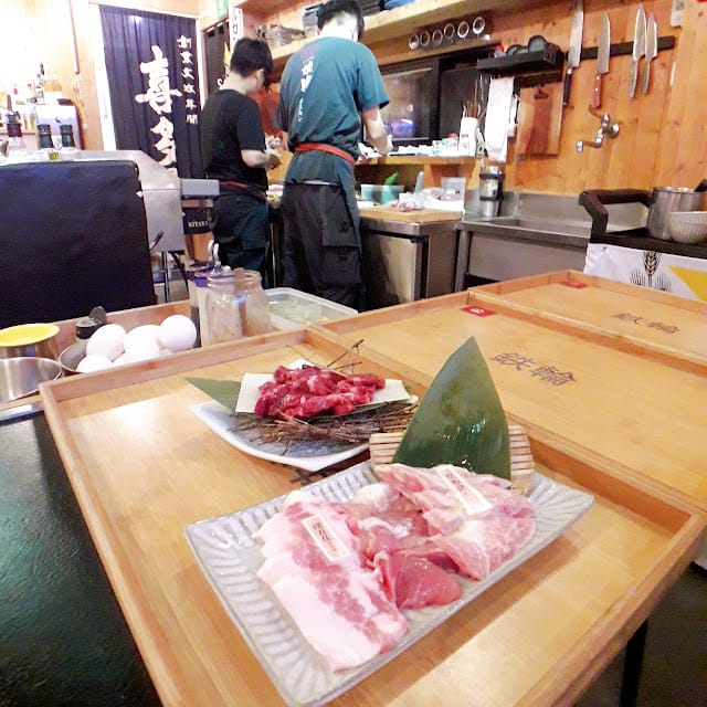 ［美食報報］台南鉄輪ジンギスカン～獨家北海道溫體羊！年節烤肉首選！屎蛋媽中秋特輯推薦！