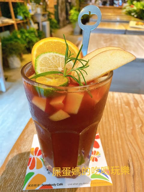 ［美食］台北/西門町 貳拾陸巷│Somebody Cafe 森林系咖啡滿足味蕾，激發你的文青風！