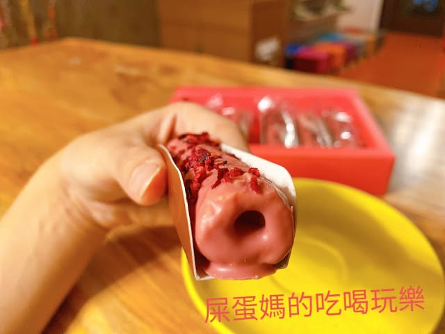 ［美食］青鳥旅行莓果RUBY巧克力蛋捲、榛果黑巧克力蛋捲，好吃掛保證的得獎美食！