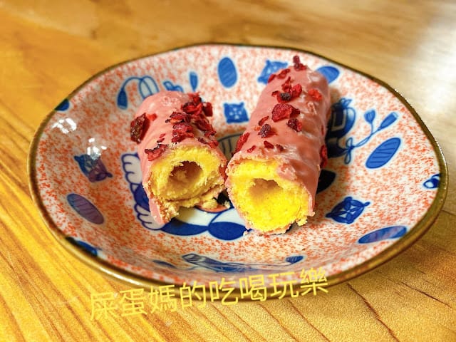 ［美食］青鳥旅行莓果RUBY巧克力蛋捲、榛果黑巧克力蛋捲，好吃掛保證的得獎美食！