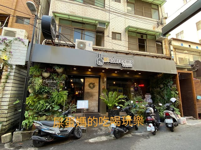 ［台中住宿］台中/東海 T-Life Hostel踢‧生活背包客棧 / 蘑菇pasta，台中小資旅遊！出發！