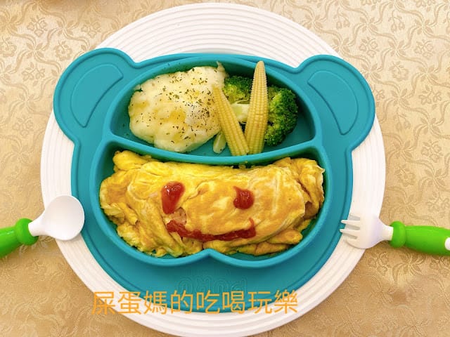 [美食]林口S.T. 銀河系水族/寵物/餐廳,全台唯一摸鯊魚體驗!讓魚兒陪伴你用餐吧!