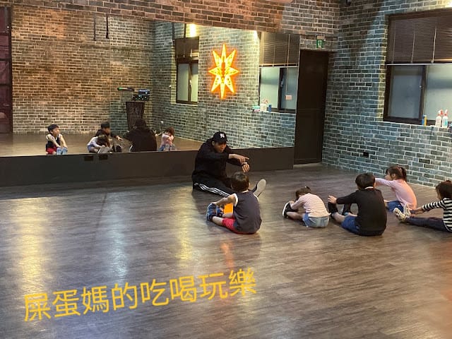 [健身][美食]台東海盜綜合格鬥俱樂部/海盜餐酒館,親子一起運動健身、用餐的好地方!