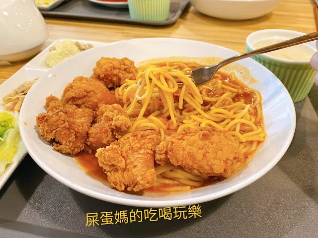 [親子餐廳]eyeslee艾斯里親子SPA響食空間(南投館)坐擁整棟遊戲空間,讓孩子也瘋狂!順遊蘿西家族南投稅務出張所!