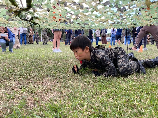[親子體驗]Q阿米軍事體驗營,萌兵集合!匍匐前進/跳躍訓練/火箭炮射擊/搶救小兵