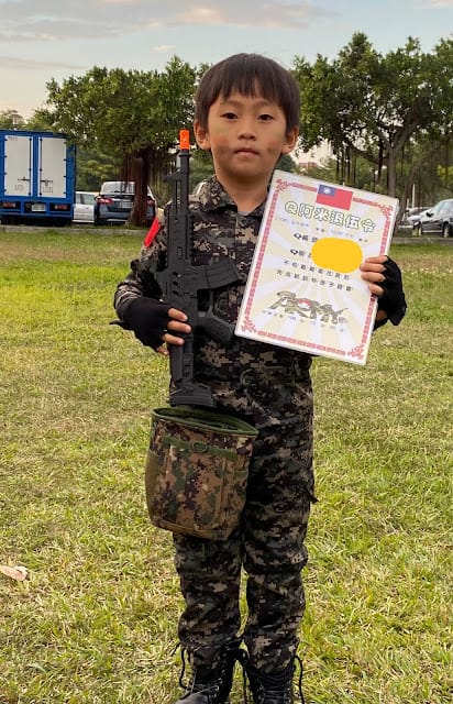 [親子體驗]Q阿米軍事體驗營,萌兵集合!匍匐前進/跳躍訓練/火箭炮射擊/搶救小兵