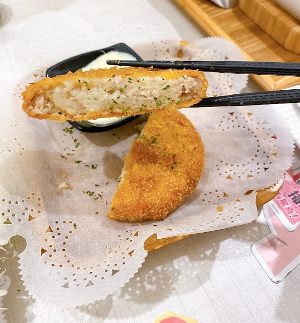 [親子餐廳]台中/高雄 苿莉公主蛋包飯,夢幻12色公主裙襬!一起來當公主吧!https://lihi1.com/jBIav 享九折