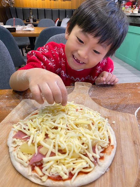 [親子體驗]雲林/斗六美食 披薩老爹義大利Pizza專賣店,一對一快樂手作披薩DIY!