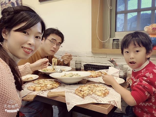 [親子體驗]雲林/斗六美食 披薩老爹義大利Pizza專賣店,一對一快樂手作披薩DIY!