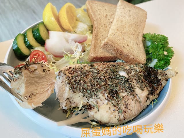 [美食]高雄不沮No Sad均衡輕食咖啡廳V.S複合式美學服務,健康美麗一次搞定!