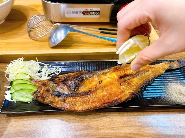 [美食]台中北屯同拉麵-景賢店,客製化拉麵各式鍋物海鮮,新鮮划算!