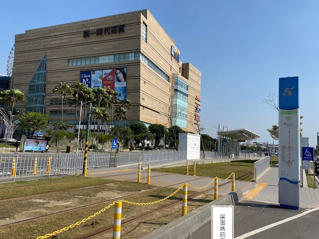 千荷田蔬食百匯涮涮鍋-高雄統一時代店,健康蔬食吃到飽! - 第2張圖 千荷田蔬食百匯涮涮鍋-高雄統一時代店,健康蔬食吃到飽!
