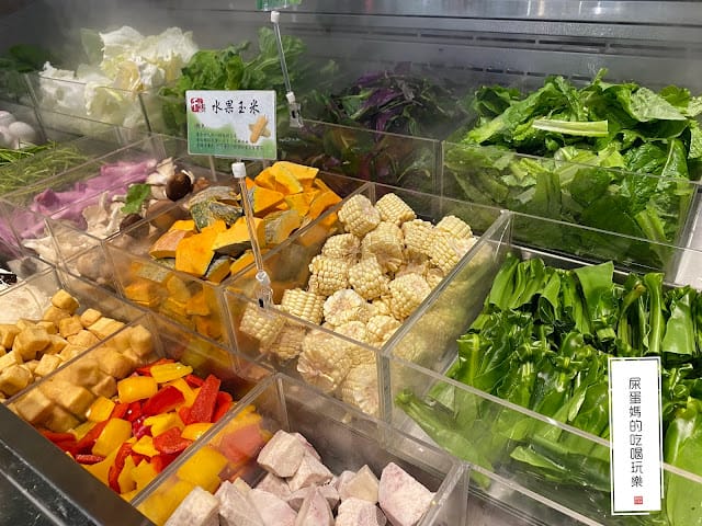 千荷田蔬食百匯涮涮鍋-高雄統一時代店,健康蔬食吃到飽! - 第11張圖 千荷田蔬食百匯涮涮鍋-高雄統一時代店,健康蔬食吃到飽!