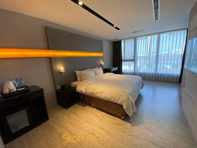 台中逢甲叮噹旅舍Hotel Bell一日小包車旅遊套裝行程，玩好玩滿超輕鬆！