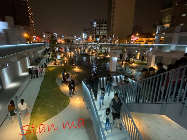 [親子旅遊]超好拍的台南親水公園 河樂廣場「河樂公園」,日夜都美麗!