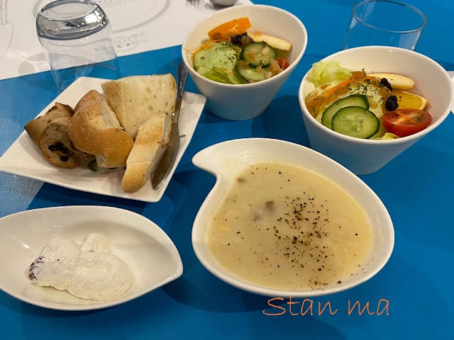 [美食]台南素食/台南美食/台南蔬食赤崁璽樓餐廳v.s鳳梨酥/凤梨酥/伴手禮/禮盒 福祿壽鳳梨酥,素食界的五星級餐點!