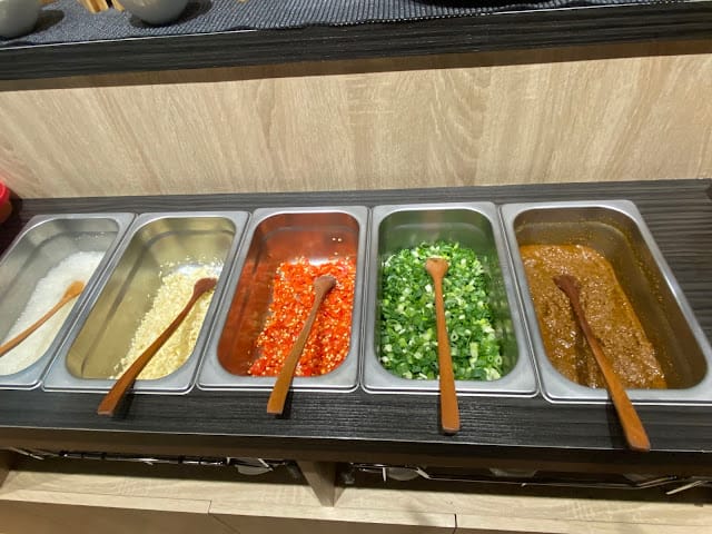高雄火鍋/瑞豐夜市/舞古賀鍋物/個人海陸鍋 舞古賀鍋物專門店超值個人鍋,豪華平價鍋物的好選擇!