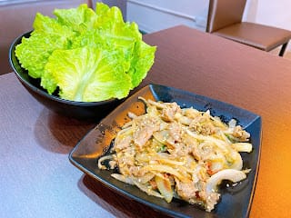 [美食]弘焺韓式料理,獨門泡菜吃起來!