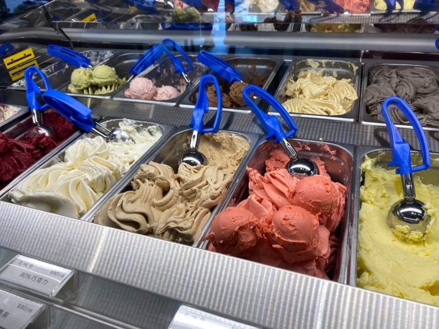 [美食]名坂奇甜點店宮廷式的建築,優雅的咖啡廳也可以很平價!