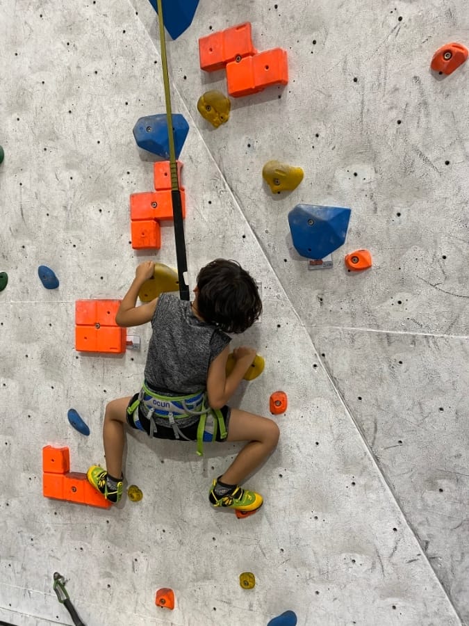 DaPRO室內攀岩場 Dapro indoor climbing,親子攀岩體驗課程,運動休閒新選擇!