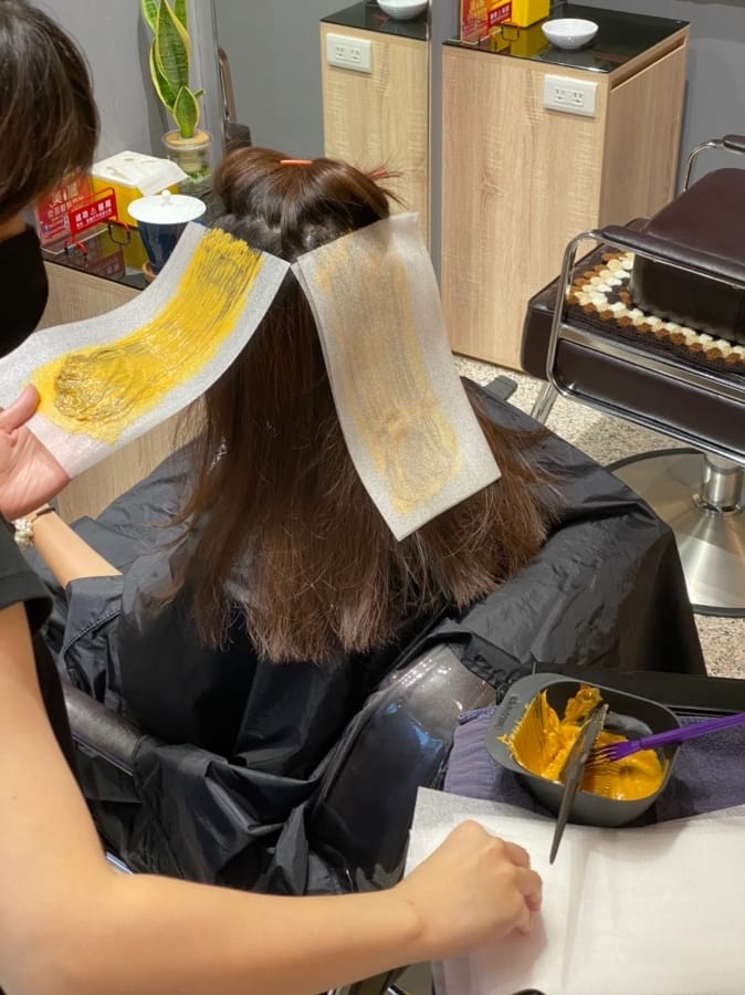 高雄新崛江芸髮藝Yun Hair Cut,職人手藝超體驗,輕鬆剪染換新妝!