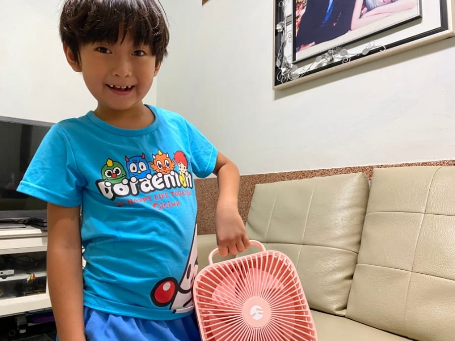 美國SwitchEasy折疊式行動電風扇,隨時隨地都能享受風的吹拂,就是怕你熱!