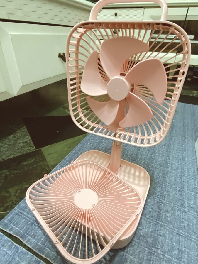 美國SwitchEasy折疊式行動電風扇,隨時隨地都能享受風的吹拂,就是怕你熱!