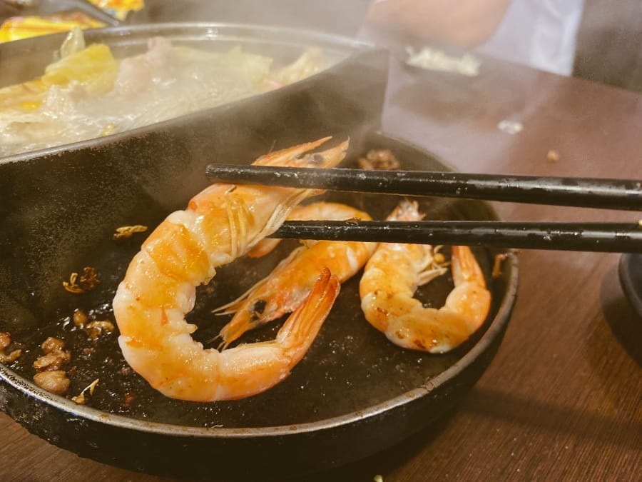 高雄楠梓區火鍋 幸福の鍋~一鍋多吃,邊吃邊烤真好玩!