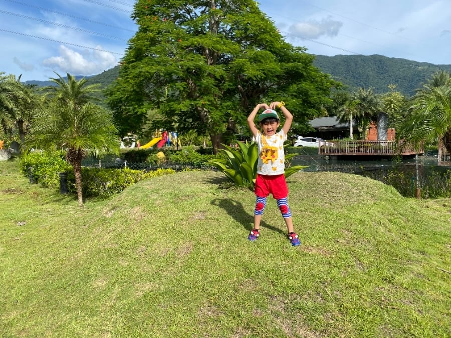 花蓮瑞穗鄉 瑞穗棕櫚湖民宿/瑞穗牧場/月洞遊憩區 免開車,輕鬆玩翻花蓮!(內有月洞奇景全記錄)寵物友善/親子民宿