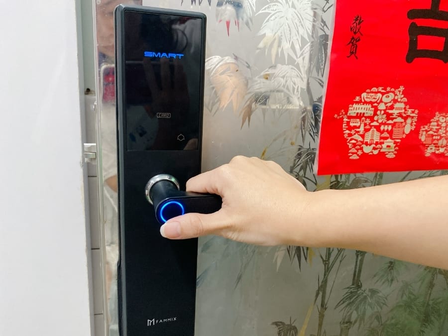 FAMMIX五合一智慧指紋安全電子鎖,安心在家的守護神!