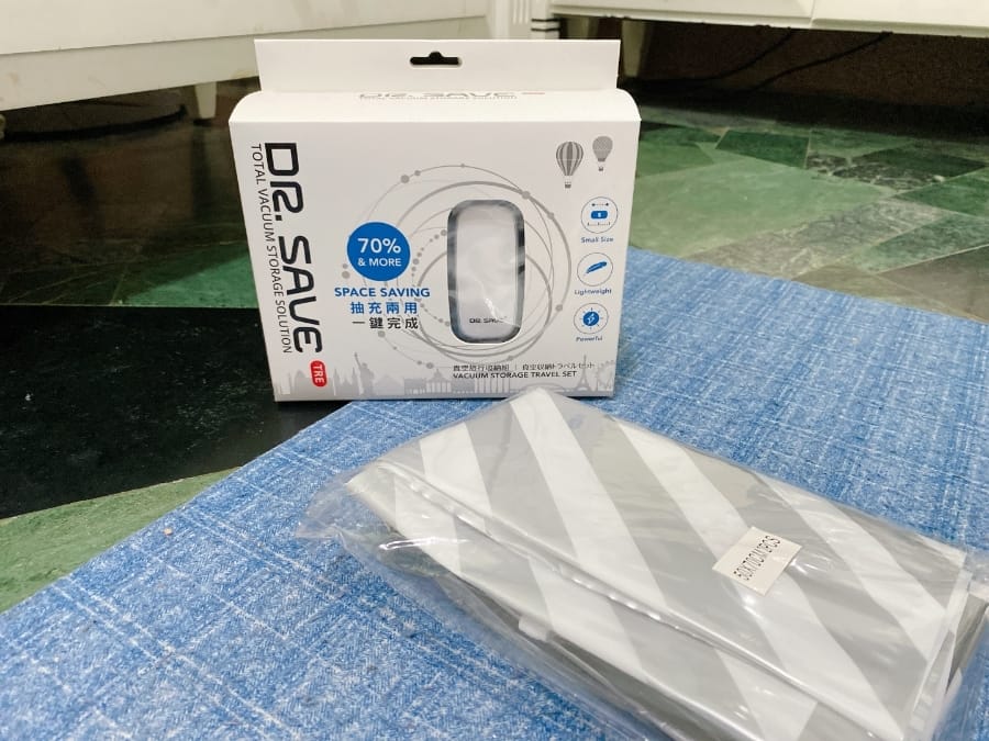 真空收納/可行李託運 摩肯Dr.Save迷你充抽氣機,換季收納的好幫手!