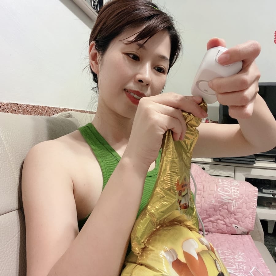 真空收納/可行李託運 摩肯Dr.Save迷你充抽氣機,換季收納的好幫手!