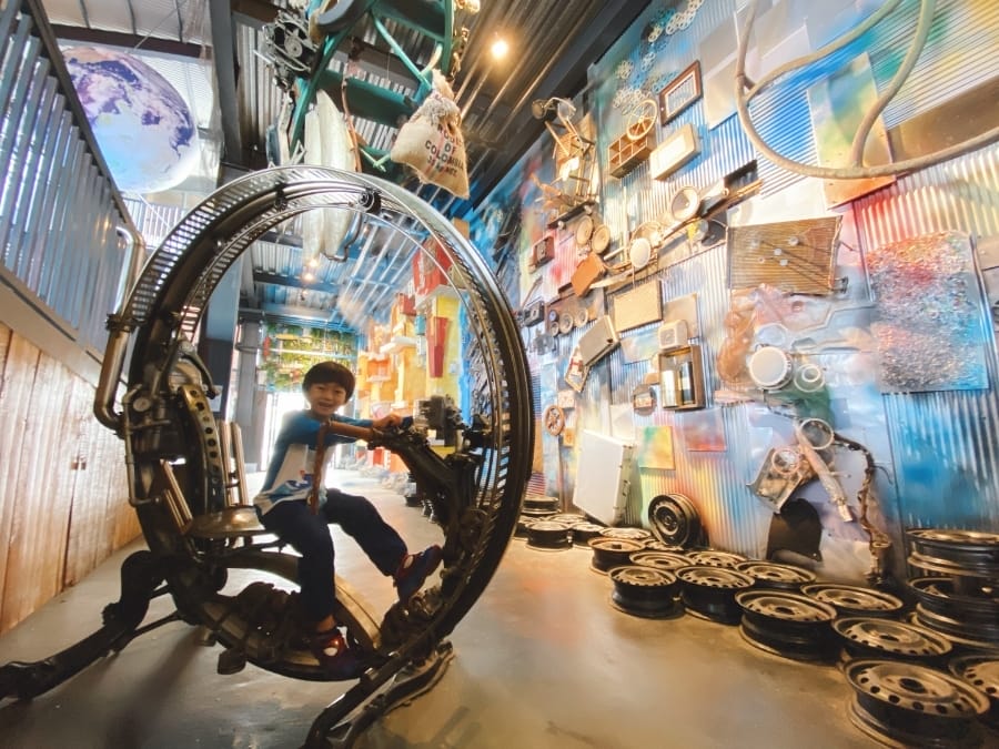 台南旅遊景點zero zero拆車夢工廠,本田摩托車DIY v.s 領航員導覽帶你一同航向回收廠的新宇宙!