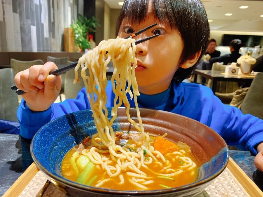 聚餐首選-麵聚場 ,時尚兼俱的麵食藝術餐廳~