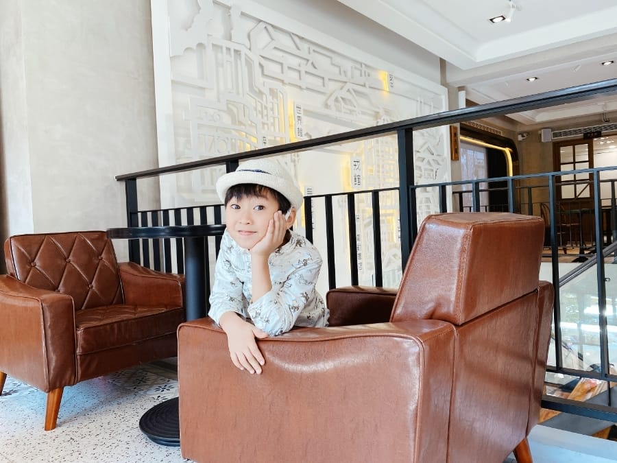 台南最新景點~桑原商店/戎館/魔荳幼兒園彩繪牆 新春踩街台南這樣玩就對啦!
