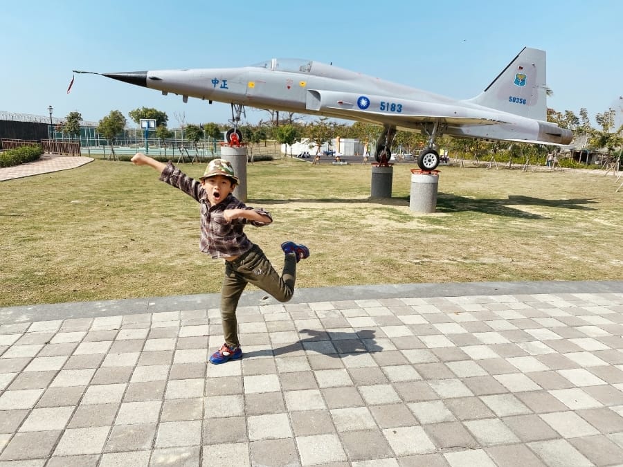 台南特色公園~大恩公園、鐵支路公園、是吉祥精緻火鍋,有吃又有玩的台南一日溜小孩行程 !