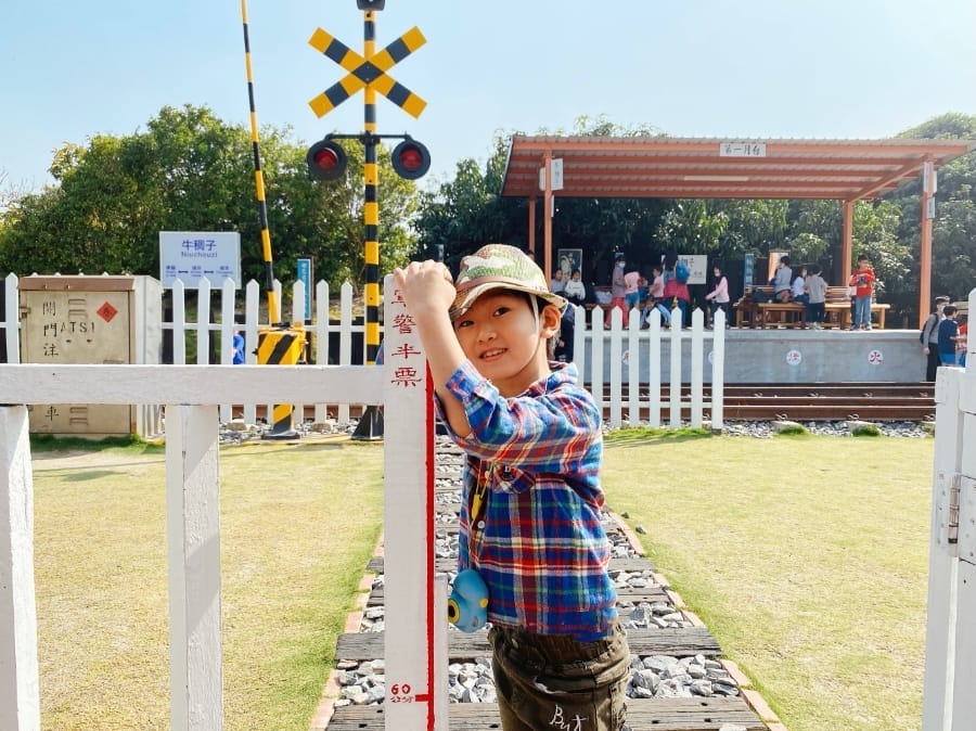 台南特色公園~大恩公園、鐵支路公園、是吉祥精緻火鍋,有吃又有玩的台南一日溜小孩行程 !