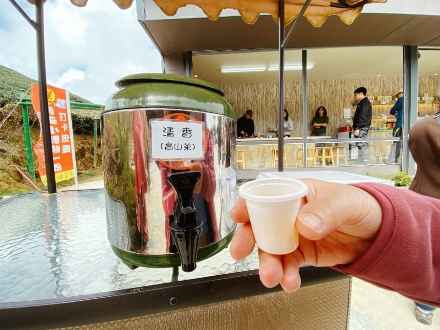 雲林草嶺天空步道/珈溪園綠莊，享用竹筒飯大餐，櫻花山嵐繚繞在身旁！